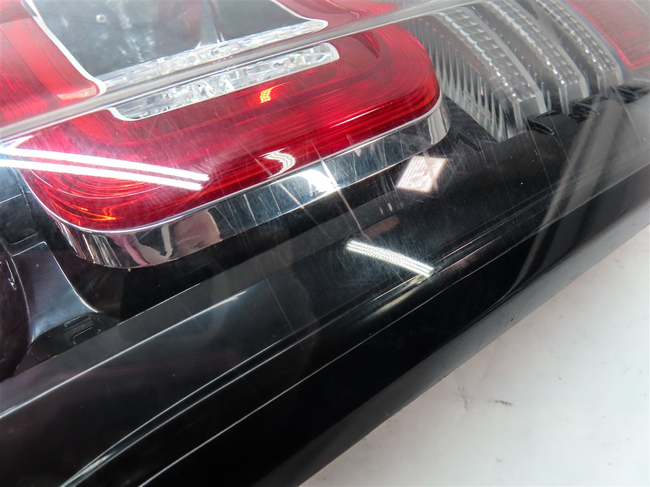 Thumbnail 8: 2013-2017 RANGE ROVER (L405) REAR LEFT DRIVER LED TAILLIGHT BRAKE LIGHT LAMP