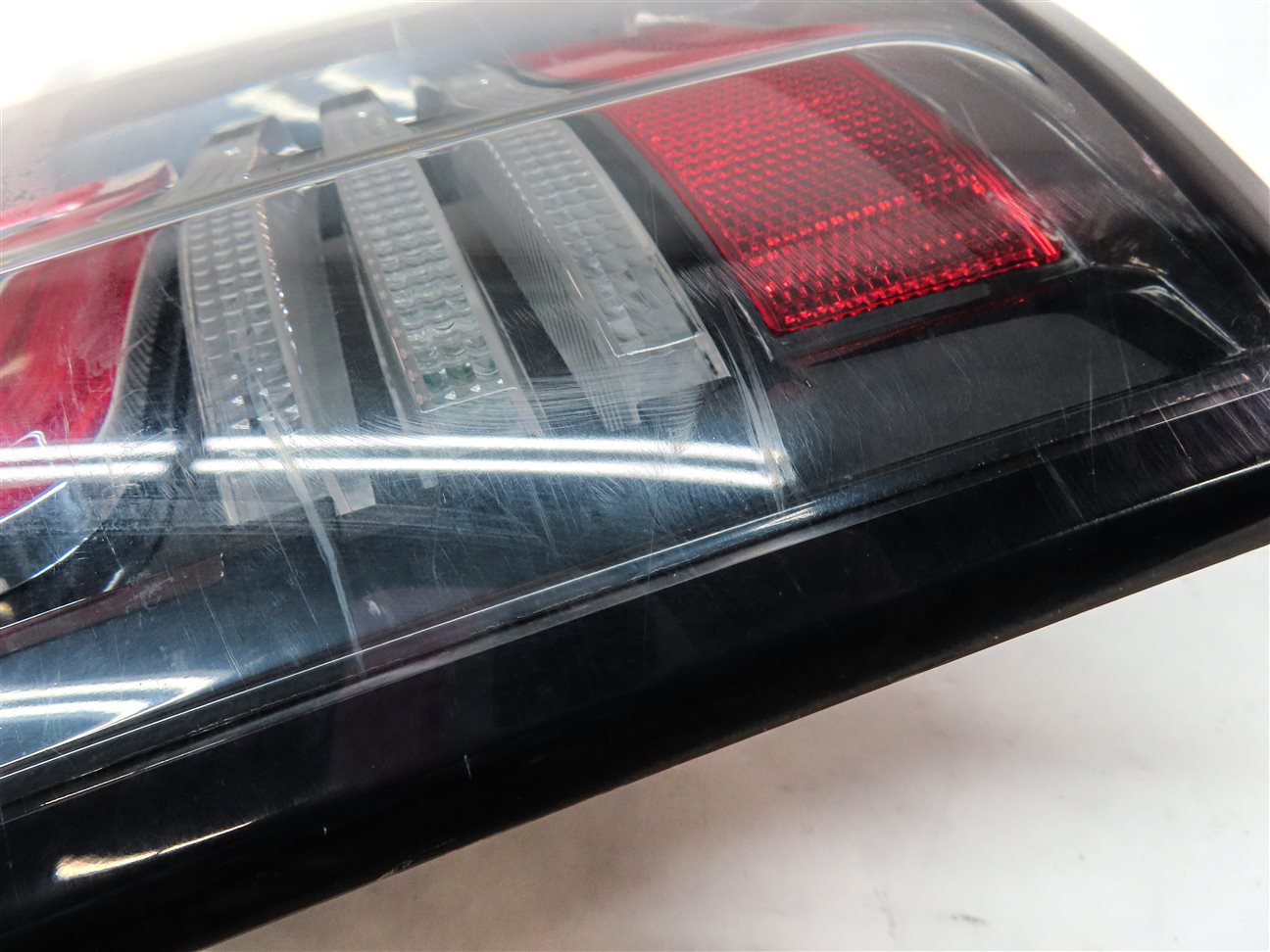 Thumbnail 9: 2013-2017 RANGE ROVER (L405) REAR LEFT DRIVER LED TAILLIGHT BRAKE LIGHT LAMP