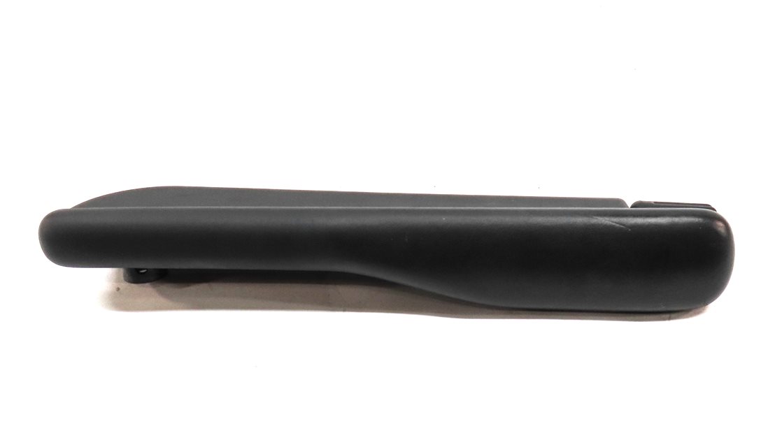 Thumbnail 2: 13-20 RANGE ROVER SPORT DISCOVERY (L405 L462 L494) FRONT RIGHT ARMREST (BLACK)