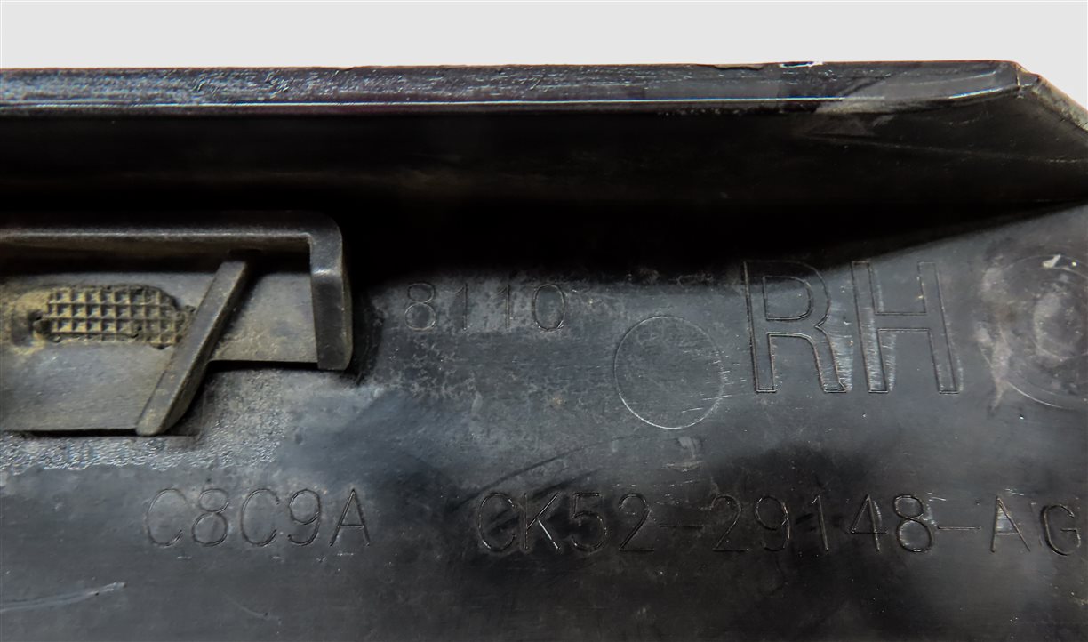 Thumbnail 7: 2014 LAND RANGE ROVER (L405) REAR RIGHT QUARTER PANEL PILLAR TRIM (BLACK)