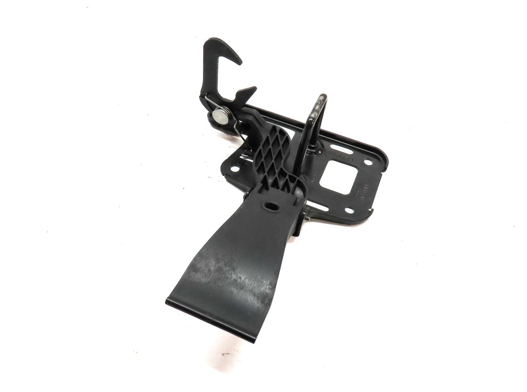 Thumbnail 1: 2011 AUDI A5 CONVERTIBLE (B8 8T) FRONT HOOD BONNET SAFETY HOOK CATCH LATCH