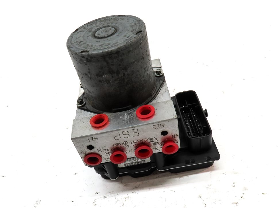 Thumbnail 3: AUDI - 2009 A4 SEDAN WAGON / 10-12 A5 CONVERTIBLE (B8 8K 8T) FWD ABS BRAKE PUMP