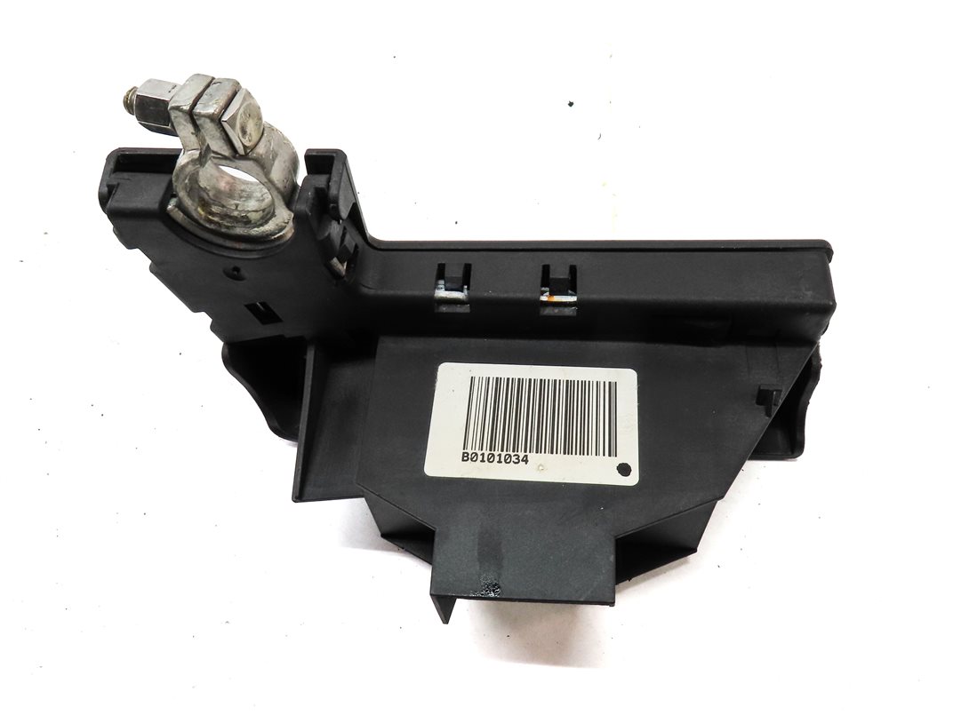 Thumbnail 4: 11 AUDI A5 CONVERTIBLE B8 8T 2.0T POSITIVE BATTERY TERMINAL OVERLOAD PROTECTION