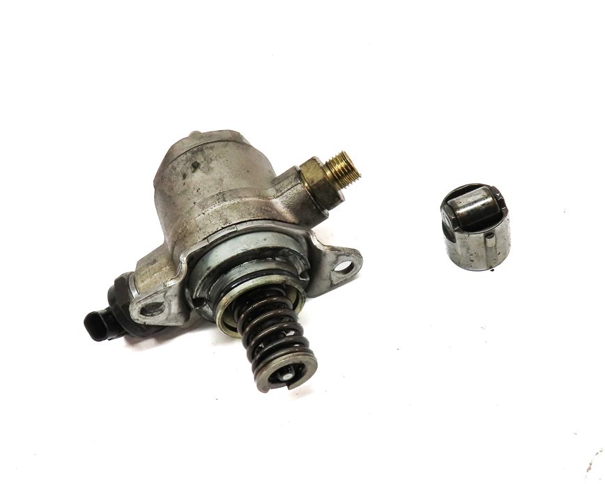 Thumbnail 3: 2009-2012 AUDI A4 A5 Q5 (B8 8K 8R 8T) 2.0T TURBO ENGINE HIGH PRESSURE FUEL PUMP