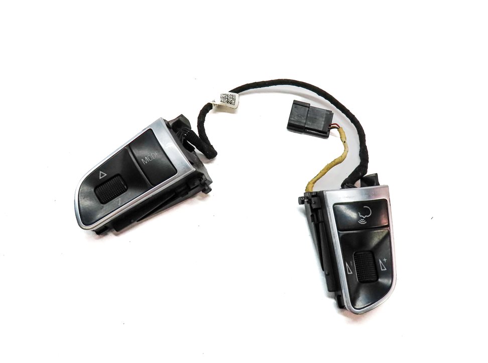 2011 AUDI A5 CONVERTIBLE (B8 8T) STEERING WHEEL MODE PHONE AUDIO SWITCH SET/2