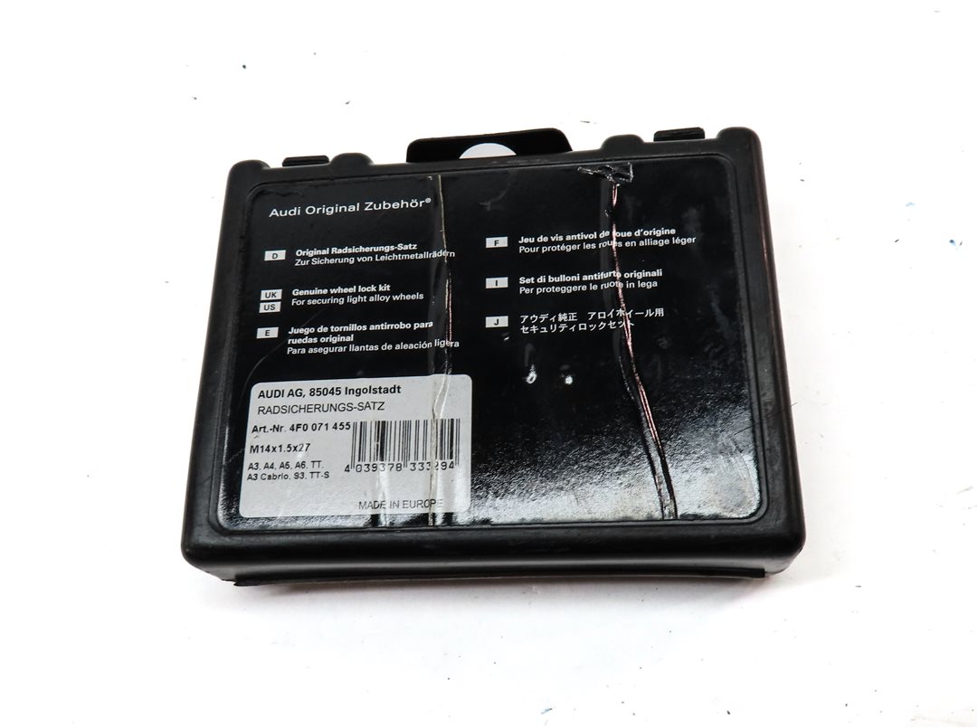 Thumbnail 5: 2011 AUDI A5 CONVERTIBLE (B8 8T) LOCKING LUG NUT LOCK SET w/ CASE