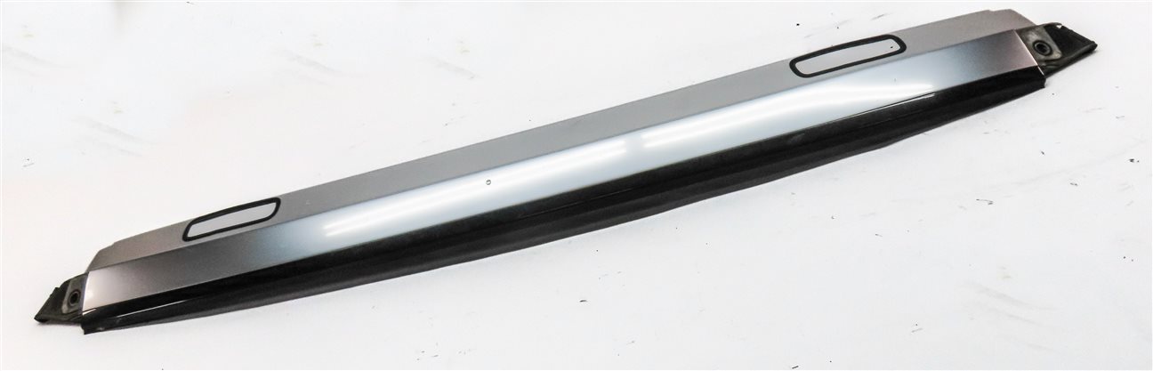 Thumbnail 3: 2011 AUDI A5 CONVERTIBLE (B8 8T) UPPER FRONT WINDSHIELD WINDOW TRIM (ALUMINUM)