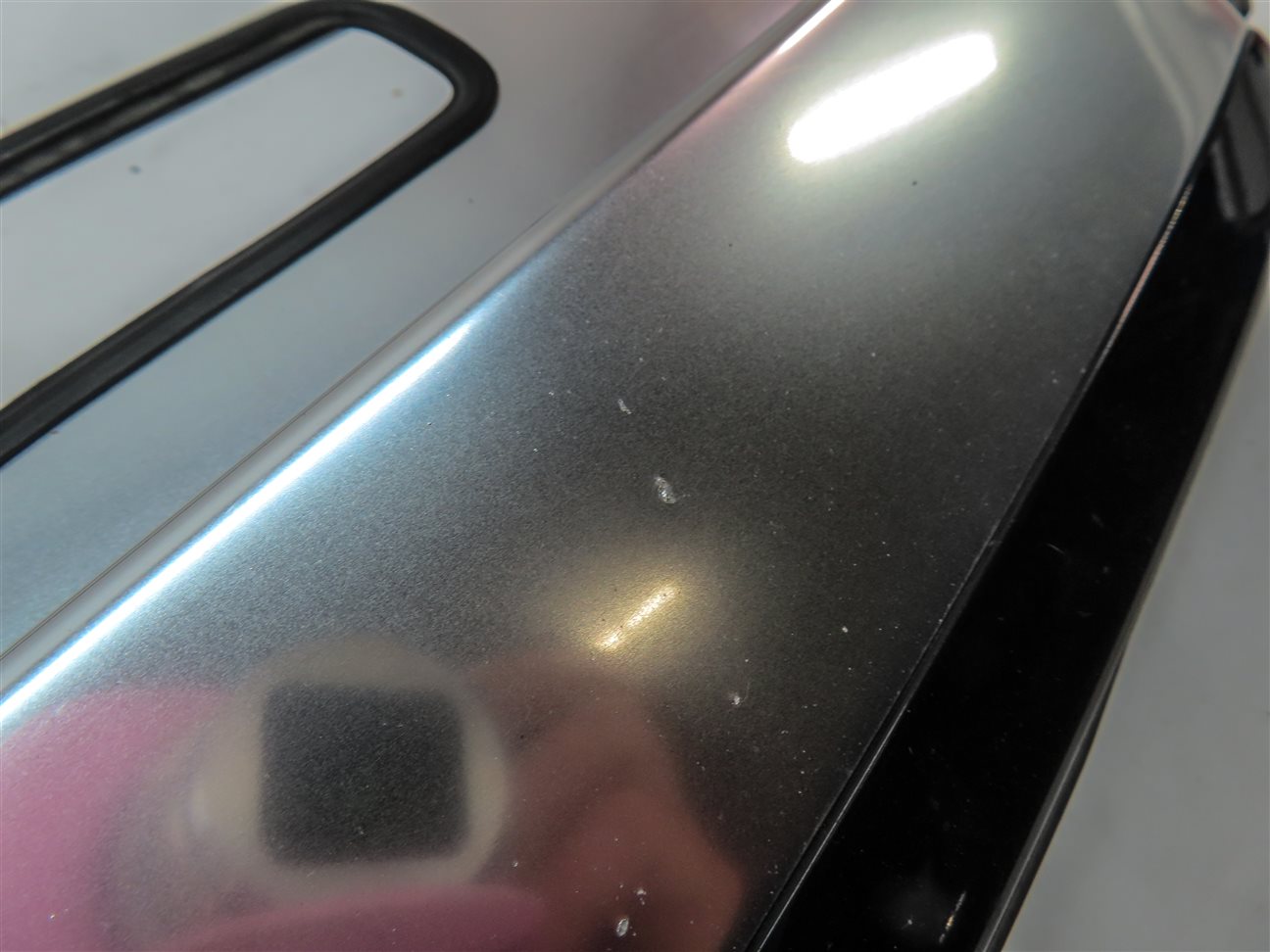 Thumbnail 9: 2011 AUDI A5 CONVERTIBLE (B8 8T) UPPER FRONT WINDSHIELD WINDOW TRIM (ALUMINUM)