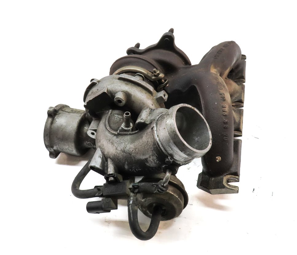 Thumbnail 4: 2009-2012 AUDI A4 A5 Q5 (B8 8K 8T 8R) 2.0T TURBO ENGINE TURBOCHARGER w/ MANIFOLD