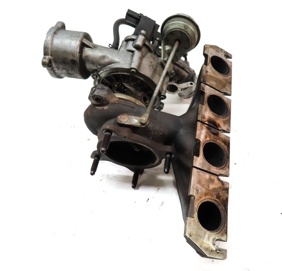 Thumbnail 6: 2009-2012 AUDI A4 A5 Q5 (B8 8K 8T 8R) 2.0T TURBO ENGINE TURBOCHARGER w/ MANIFOLD