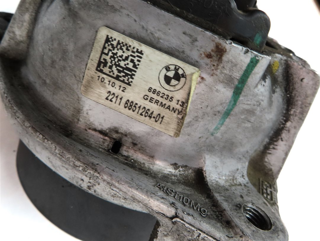 Thumbnail 6: 13 BMW 650i GRAN COUPE F06 4.4L N63 FRONT RIGHT PASSENGER ENGINE MOTOR MOUNT