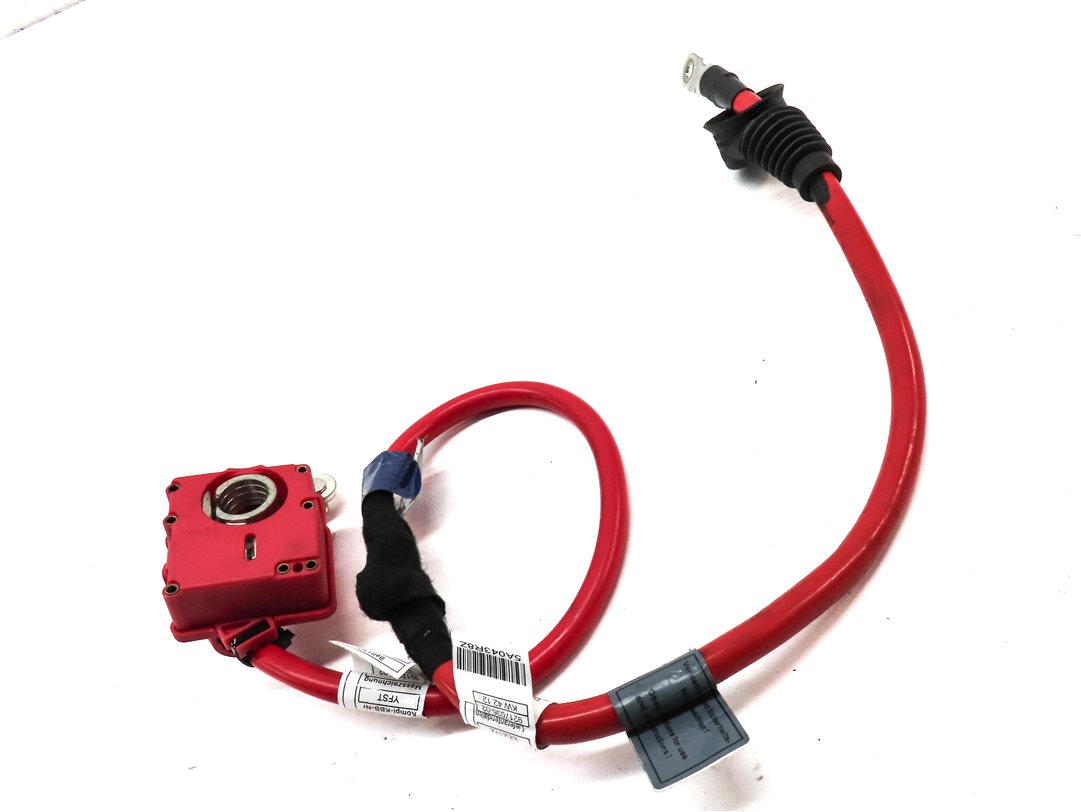 Thumbnail 3: 13 BMW 650i GRAN COUPE (F06) 4.4L (N63) ENGINE POSITIVE BATTERY CABLE TERMINAL