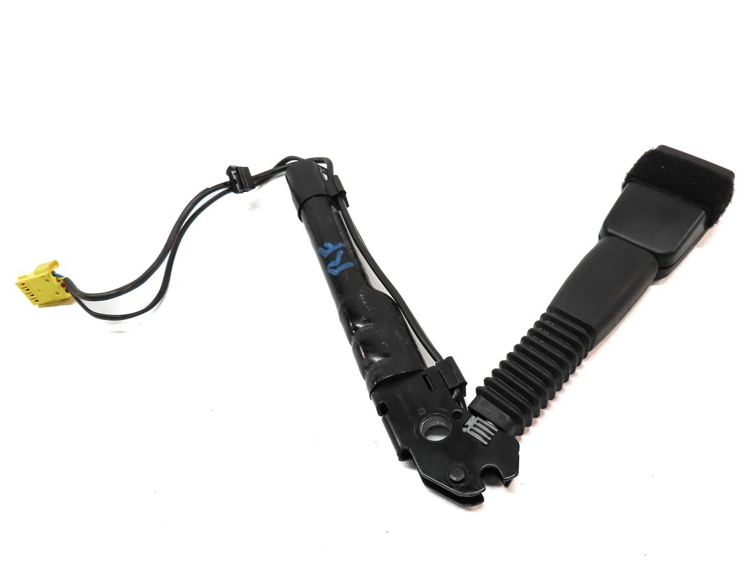 Thumbnail 4: 12-19 BMW 4 6 SERIES M4 M6 F06 F12 F13 F32 RIGHT FRONT SEATBELT RECEIVER (BLACK)