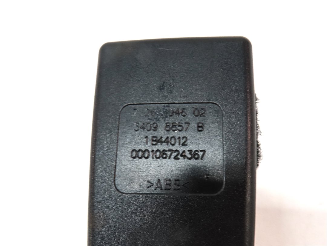 Thumbnail 6: 12-19 BMW 4 6 SERIES M4 M6 F06 F12 F13 F32 RIGHT FRONT SEATBELT RECEIVER (BLACK)