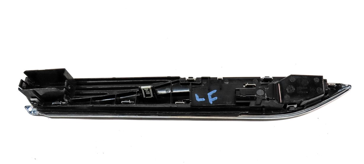 Thumbnail 5: 2012-2015 BMW 640i 650i (F06 F12 F13) LEFT DRIVER FENDER SIGNAL MARKER LIGHT