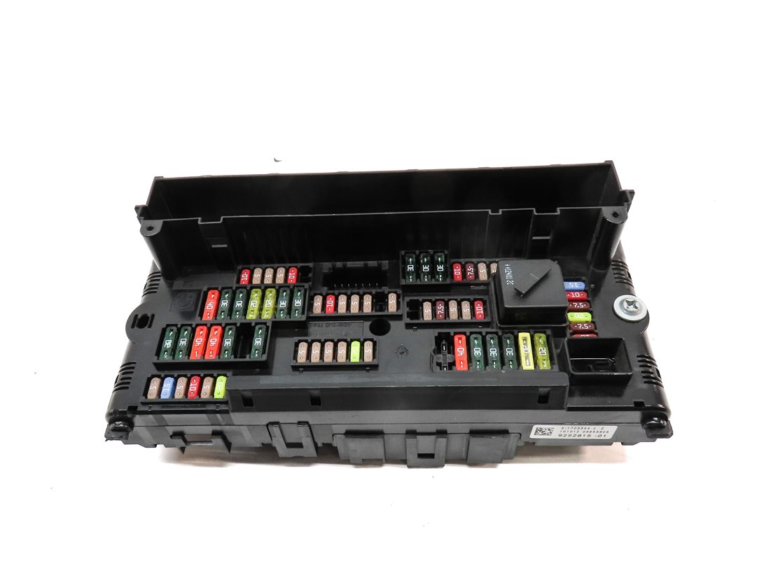 Thumbnail 2: 2012-2017 BMW 5 6 7 (F01 F06 F10) FRONT POWER DISTRIBUTION RELAY FUSE BOX