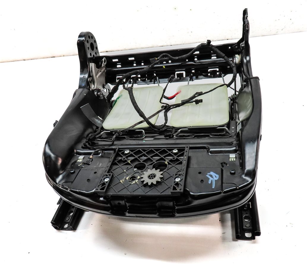 Thumbnail 2: 13-19 BMW 640i 650i M6 F06 GRAN COUPE FRONT RIGHT PASSENGER SEAT TRACK w/ MOTORS