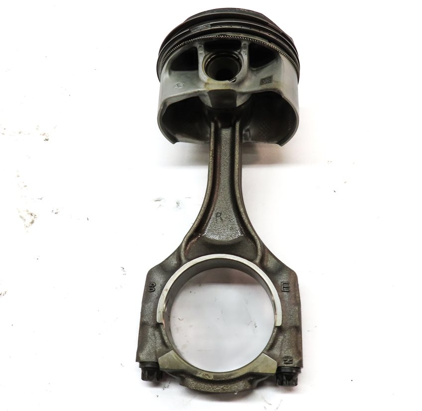 Thumbnail 5: 13 BMW 6 7 M5 M6 F01 F06 F10 4.4L N63 RIGHT ENGINE PISTON & CONNECTING ROD