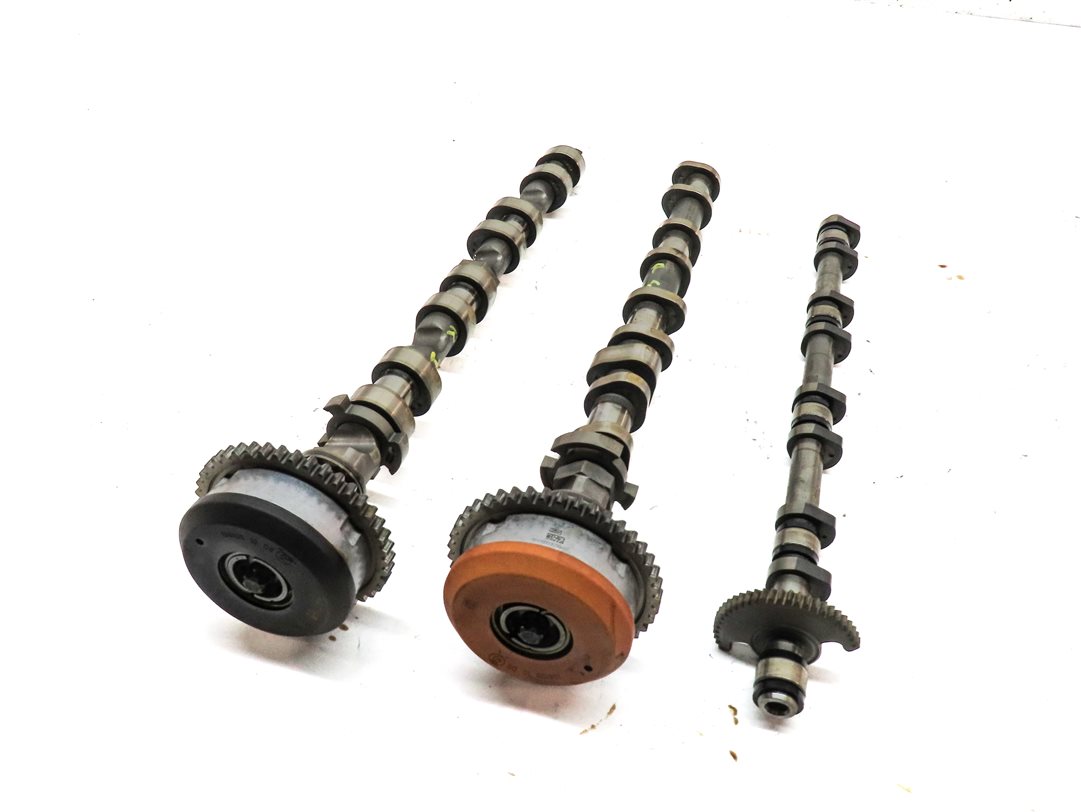 13-19 BMW 550i 650i 750i X5 X6 4.4L N63 RIGHT CYLINDER HEAD CAMSHAFT SET/3