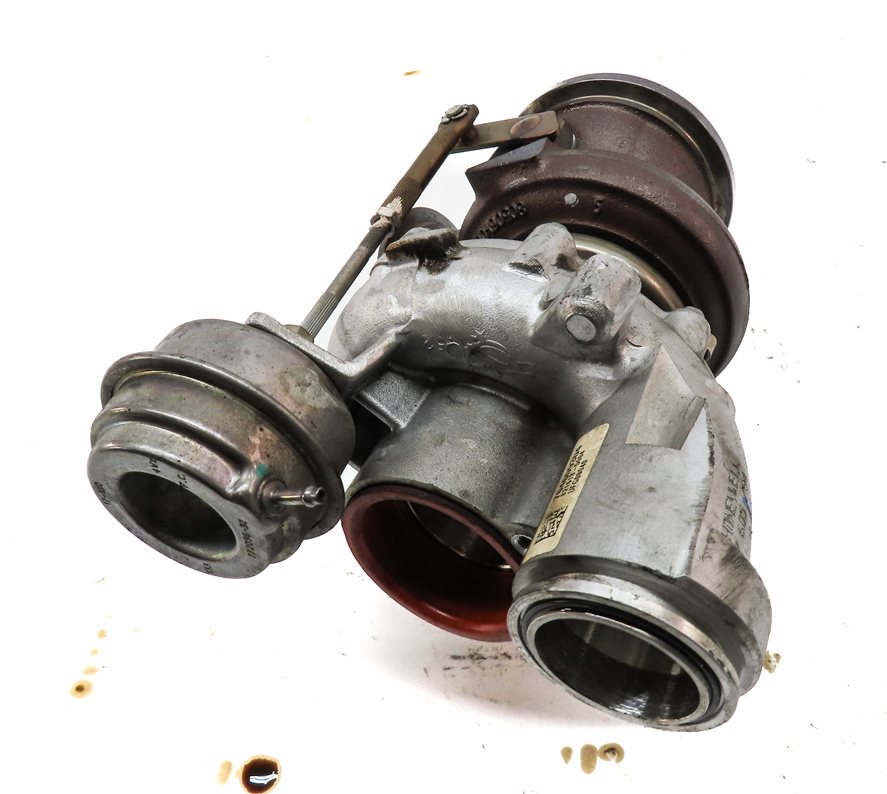 Thumbnail 7: 2013-2019 BMW 550i 550iGT 650i 750i X5 X6 4.4L N63 ENGINE LEFT TURBOCHARGER