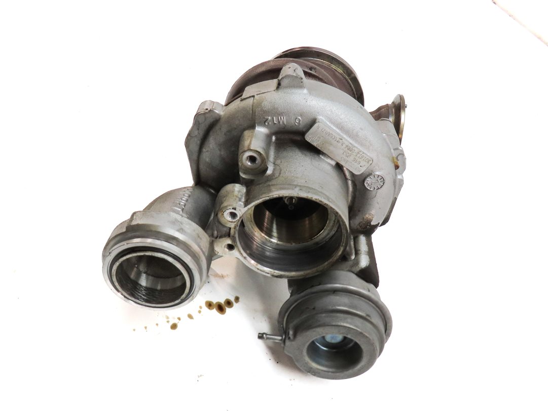 Thumbnail 3: 2013-2019 BMW 550i 550iGT 650i 750i X5 X6 4.4L N63 ENGINE RIGHT TURBOCHARGER