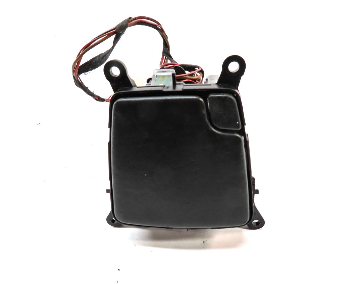 Thumbnail 4: 2013 BMW 650i GRAN COUPE (F06) FRONT CENTER CONSOLE ASHTRAY ASH TRAY (BLACK)