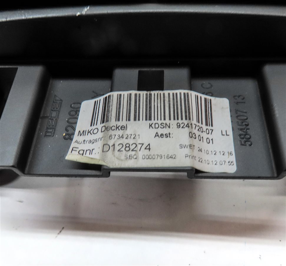 Thumbnail 5: 13-19 BMW 640i 650i (F06) GRAN COUPE FRONT CENTER CONSOLE ARMREST LID (BLACK)