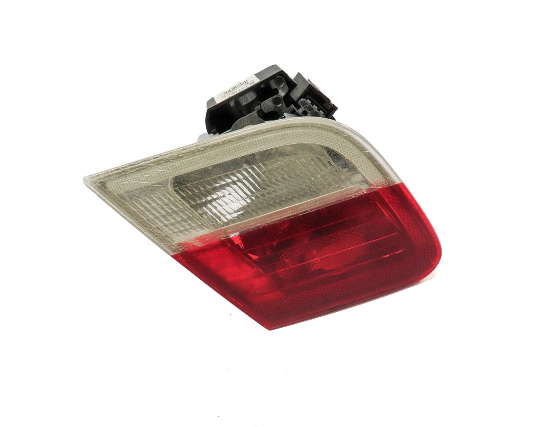 Thumbnail 3: 00-03 3 SERIES COUPE CONVERTIBLE (E46) REAR LEFT INNER TAILLIGHT TAIL LIGHT LAMP