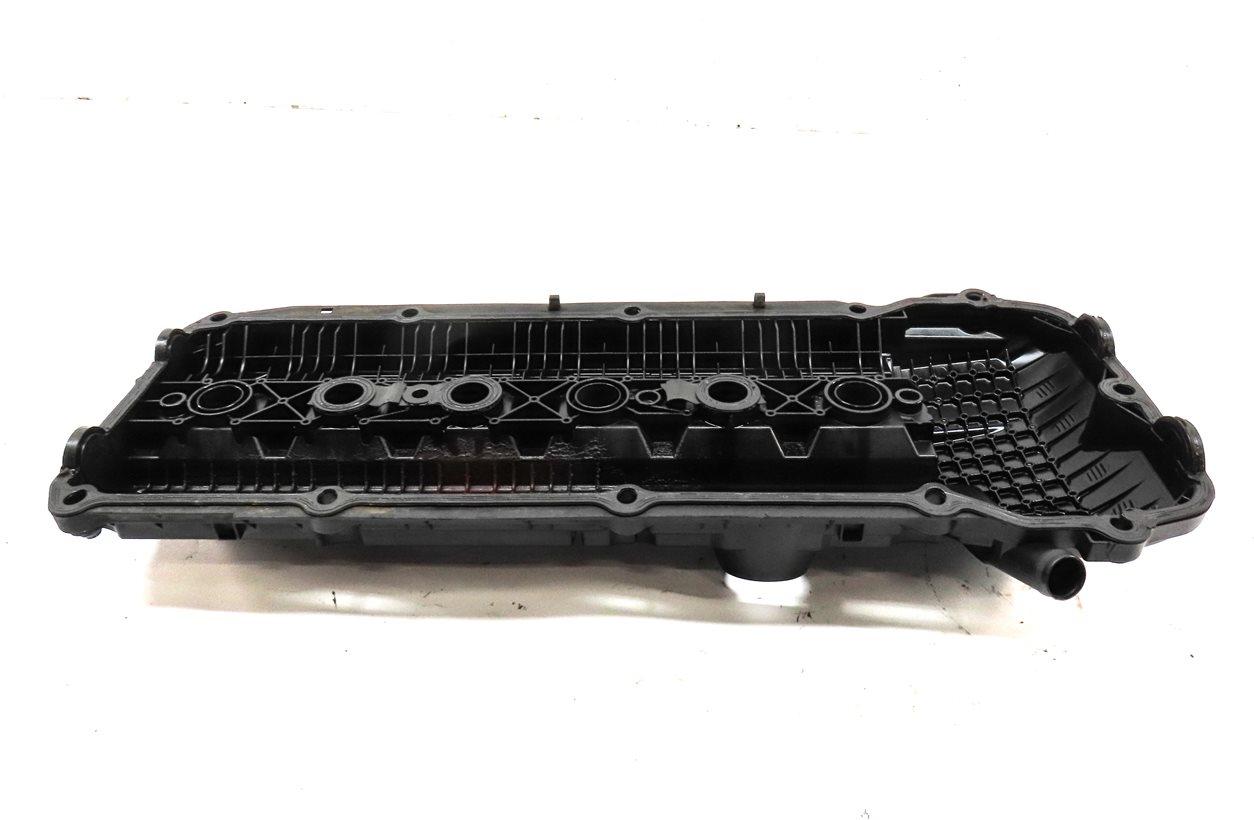 Thumbnail 5: 02-06 BMW 330i 325i 525i 530i X3 X5 Z4 E39 E46 E53 E83 E85 2.5L 3.0L VALVE COVER
