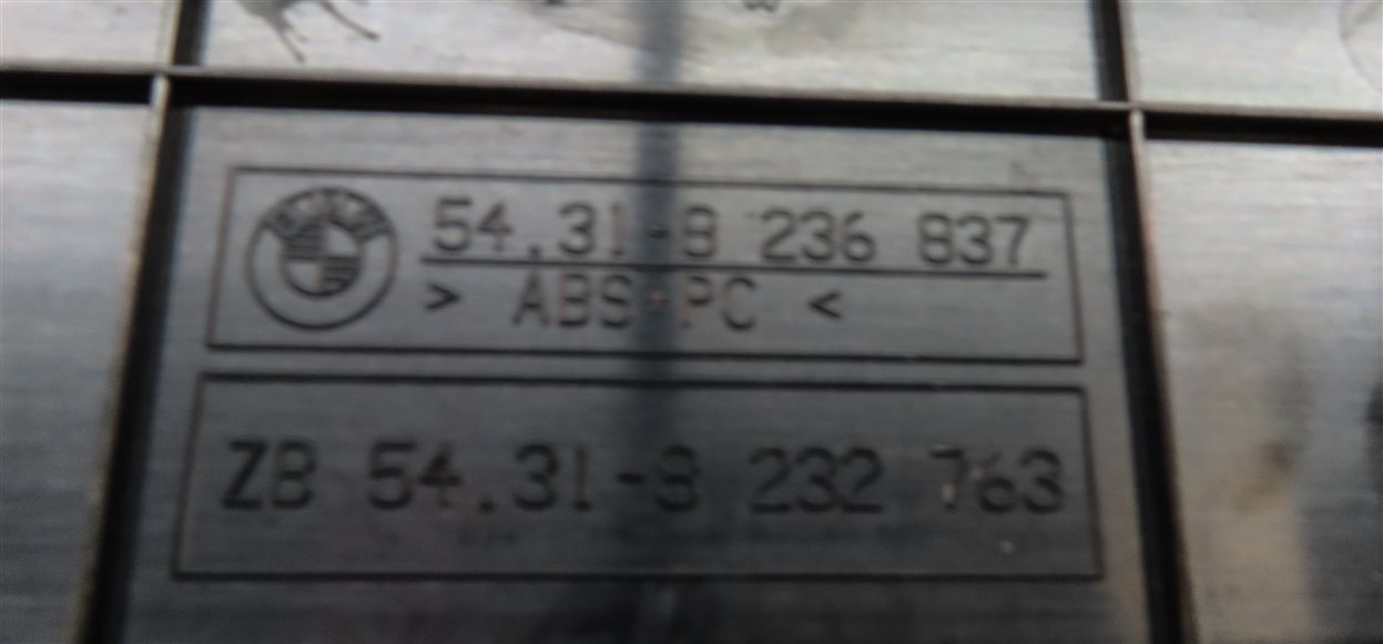 Thumbnail 8: 2003 BMW 325Ci CONVERTIBLE (E46) CONVERTIBLE TOP TRUNK STORAGE BOX