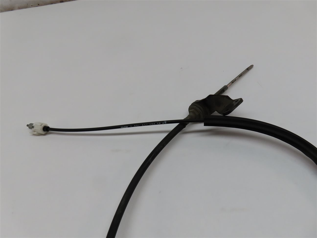 Thumbnail 8: 2003 BMW 325Ci CONVERTIBLE (E46) AUTO AUTOMATIC SHIFTER ASSEMBLY w/ CABLE