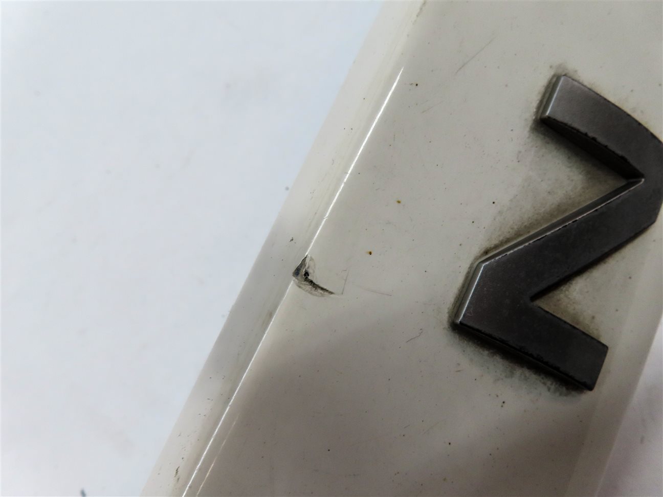 Thumbnail 8: 2009 LAND RANGE ROVER SPORT (L320) REAR HATCH TRUNK LOGO TRIM PANEL (WHITE)