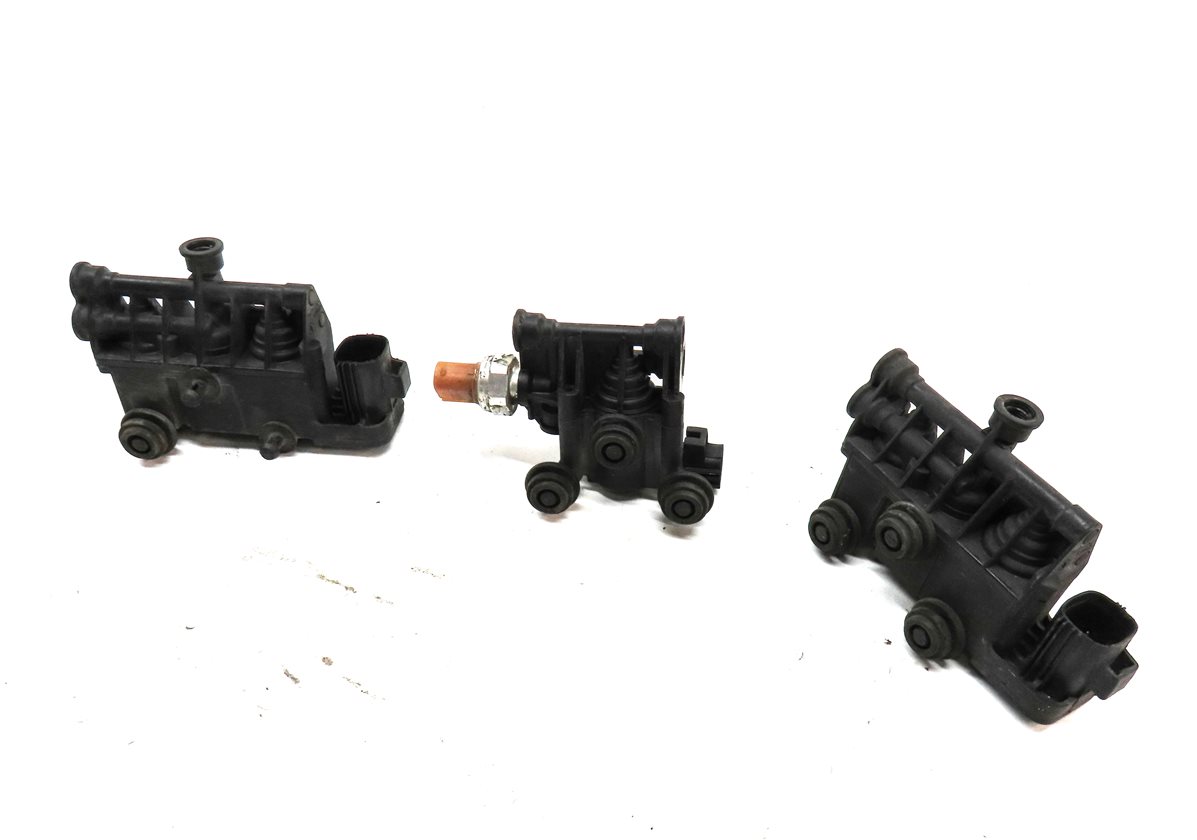 2009 LAND RANGE ROVER SPORT L320 AIR RIDE SUSPENSION TRANSFER RELIEF VALVE SET 3