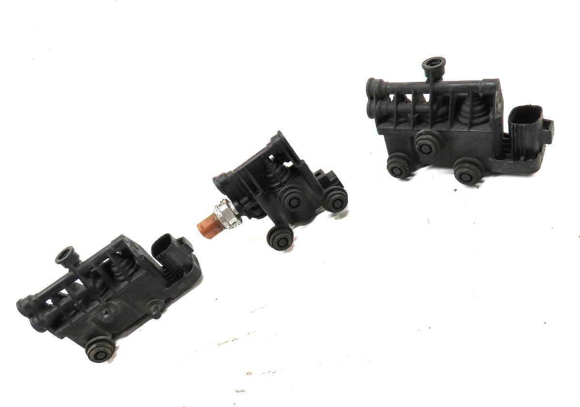 Thumbnail 3: 2009 LAND RANGE ROVER SPORT L320 AIR RIDE SUSPENSION TRANSFER RELIEF VALVE SET 3