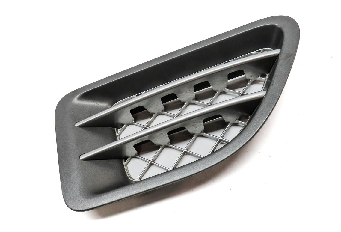 Thumbnail 3: 2009 LAND RANGE ROVER SPORT (L320) FRONT RIGHT PASSENGER FENDER AIR VENT GRILLE