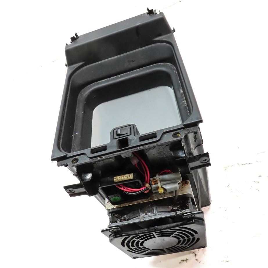 Thumbnail 3: 2006-2009 RANGE ROVER SPORT (L320) FRONT CONSOLE REFRIGERATOR COOLER INSERT