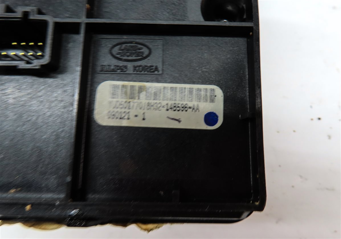 Thumbnail 6: 2009 LAND RANGE ROVER SPORT (L320) TERRAIN TRACTION CONTROL SWITCH BUTTON PANEL