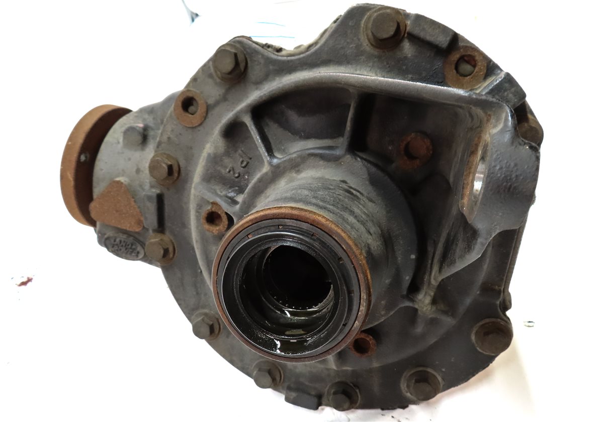 Thumbnail 5: 2006-2009 RANGE ROVER SPORT (L320) 4.2L SC NON LOCKING REAR DIFFERENTIAL CARRIER