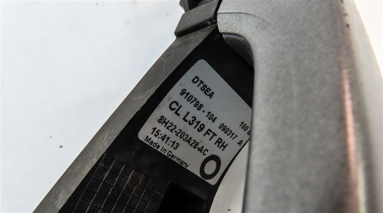 Thumbnail 6: 05-16 LR2 LR3 LR4 RANGE ROVER SPORT (L320 L494) RIGHT FRONT / REAR - DOOR HANDLE