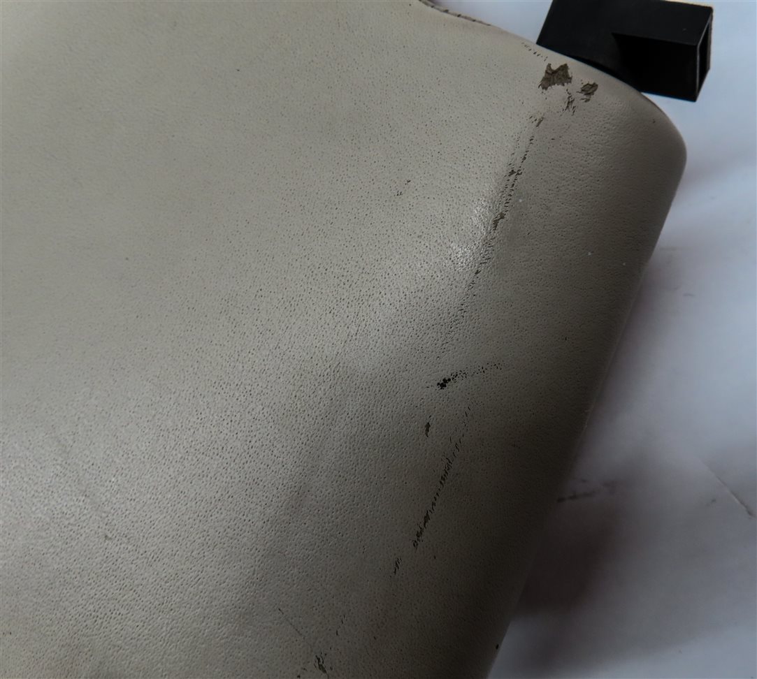 Thumbnail 8: 06-09 RANGE ROVER SPORT (L320) FRONT CENTER CONSOLE ARM REST LID COVER (IVORY)