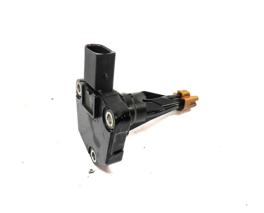 Thumbnail 2: 2016 BMW X3 (F25) 2.0L TURBO (N20) ENGINE OIL LEVEL SENSOR