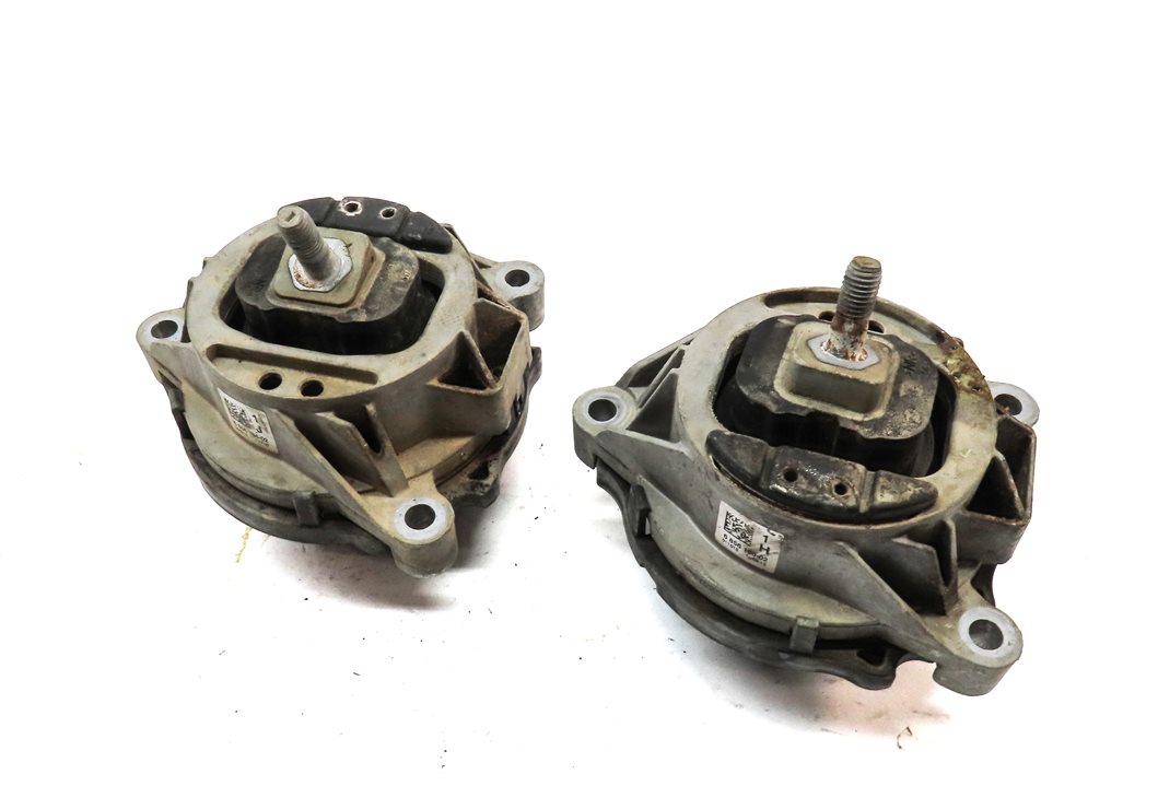Thumbnail 1: 2016 BMW X3 (F25) 2.0L TURBO (N20) ENGINE MOTOR MOUNT SET 2