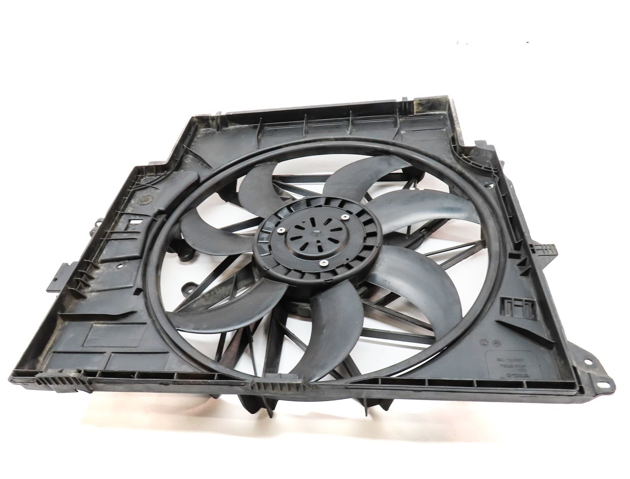 Thumbnail 4: 13-18 BMW X3 X4 (F25 F26) 2.0L N20 TURBO ENGINE RADIATOR COOLING FAN w/ SHROUD