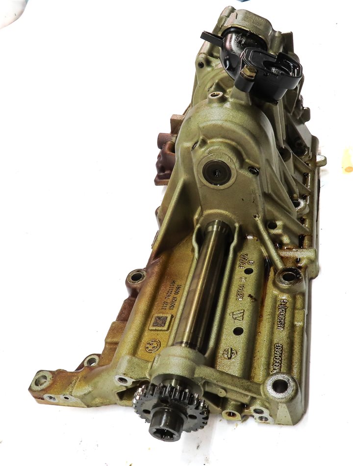 Thumbnail 5: 2016 BMW X3 (F25) 2.0L TURBO (N20) ENGINE OIL PUMP