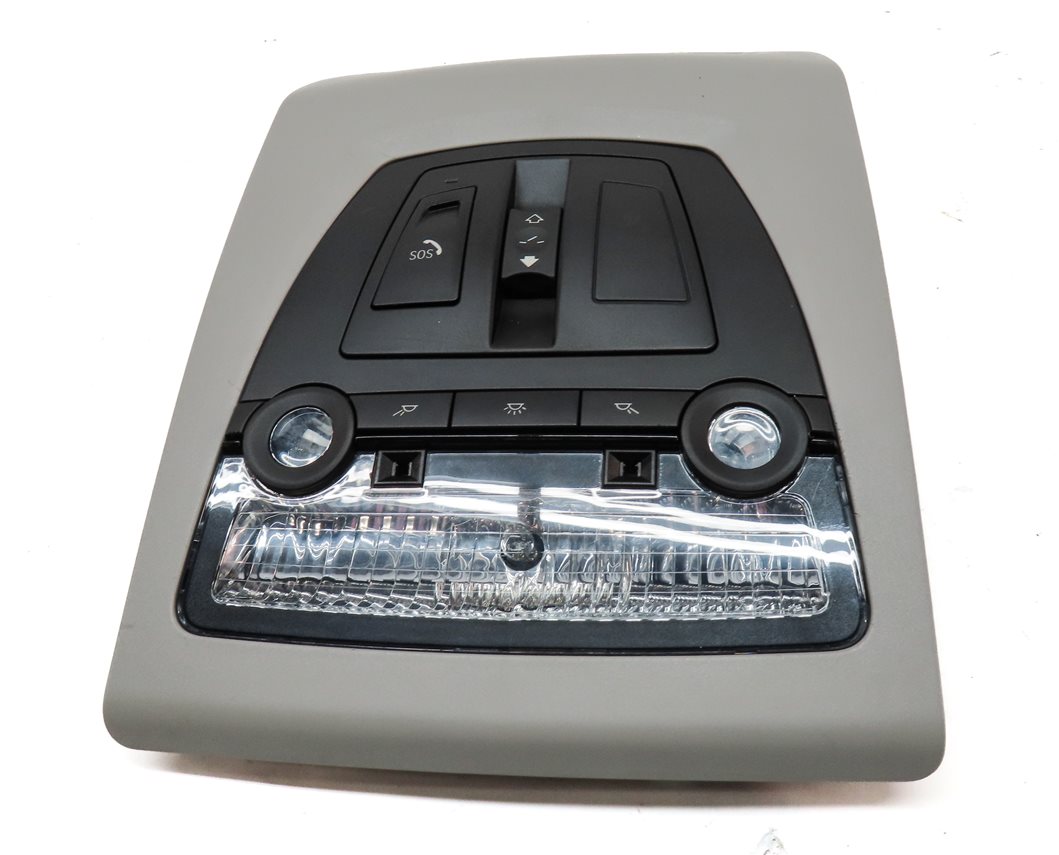 Thumbnail 2: 2016 BMW X3 (F25) FRONT CENTER ROOF PRIMARY DOMELIGHT DOME LIGHT (GREY)