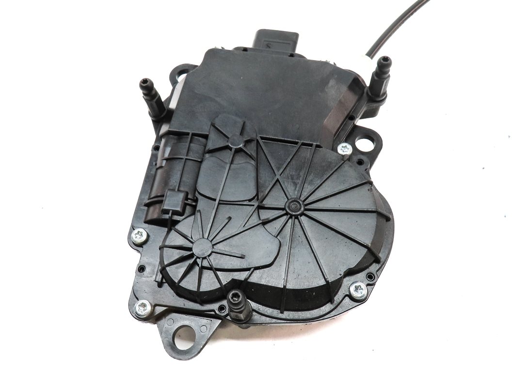 Thumbnail 6: 2016 LAND DISCOVERY SPORT (L550) REAR HATCH TRUNK LATCH w/ ACTUATOR MOTOR