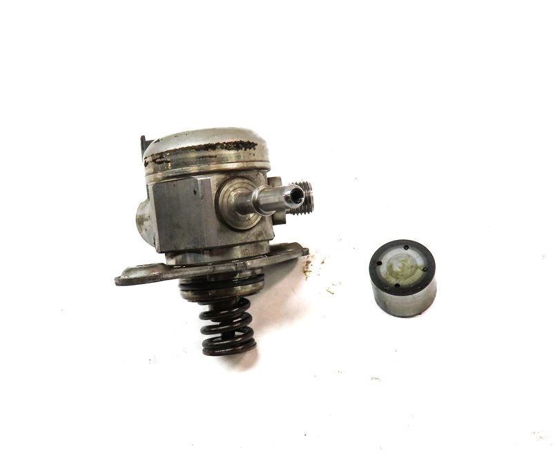 Thumbnail 2: 12-17 LR2 DISCOVERY SPORT RANGE ROVER EVOQUE (L538 L550) HIGH PRESSURE FUEL PUMP