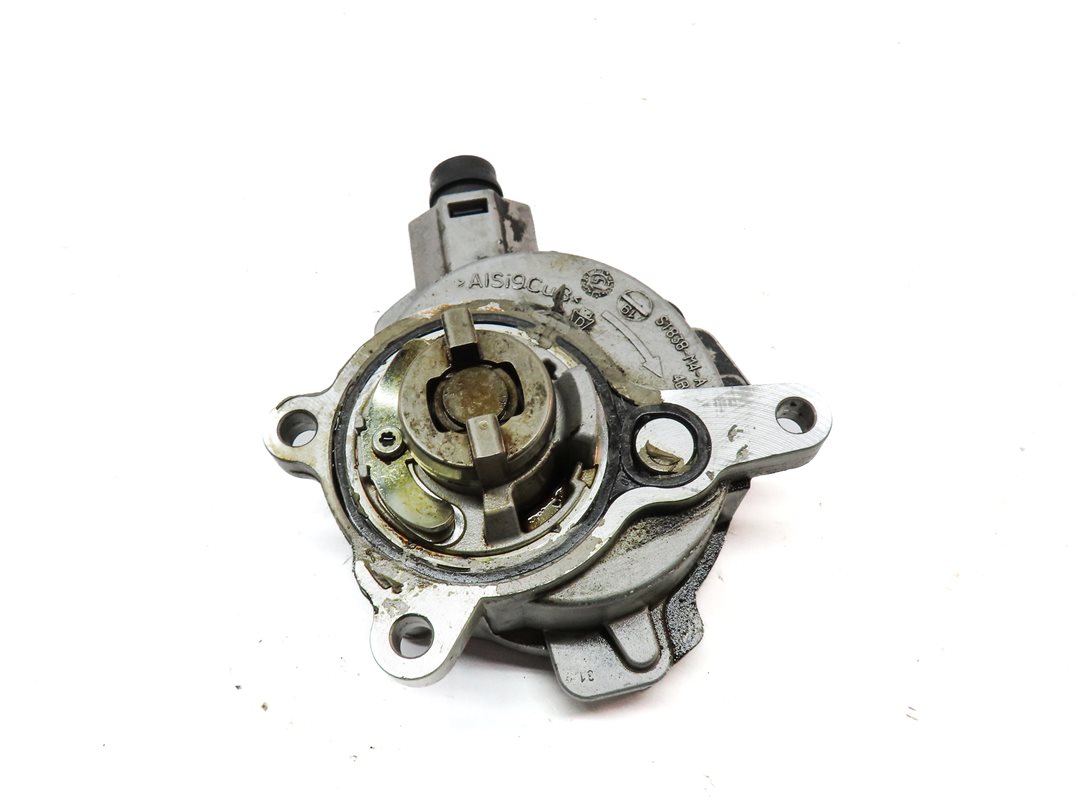 Thumbnail 4: 12-17 JAGUAR XE XF / RANGE ROVER EVOQUE DISCOVERY LR2 - 2.0L BRAKE VACUUM PUMP