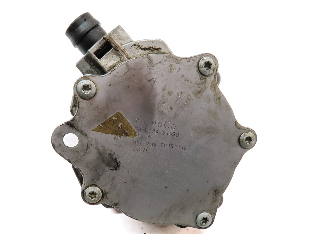 Thumbnail 6: 12-17 JAGUAR XE XF / RANGE ROVER EVOQUE DISCOVERY LR2 - 2.0L BRAKE VACUUM PUMP