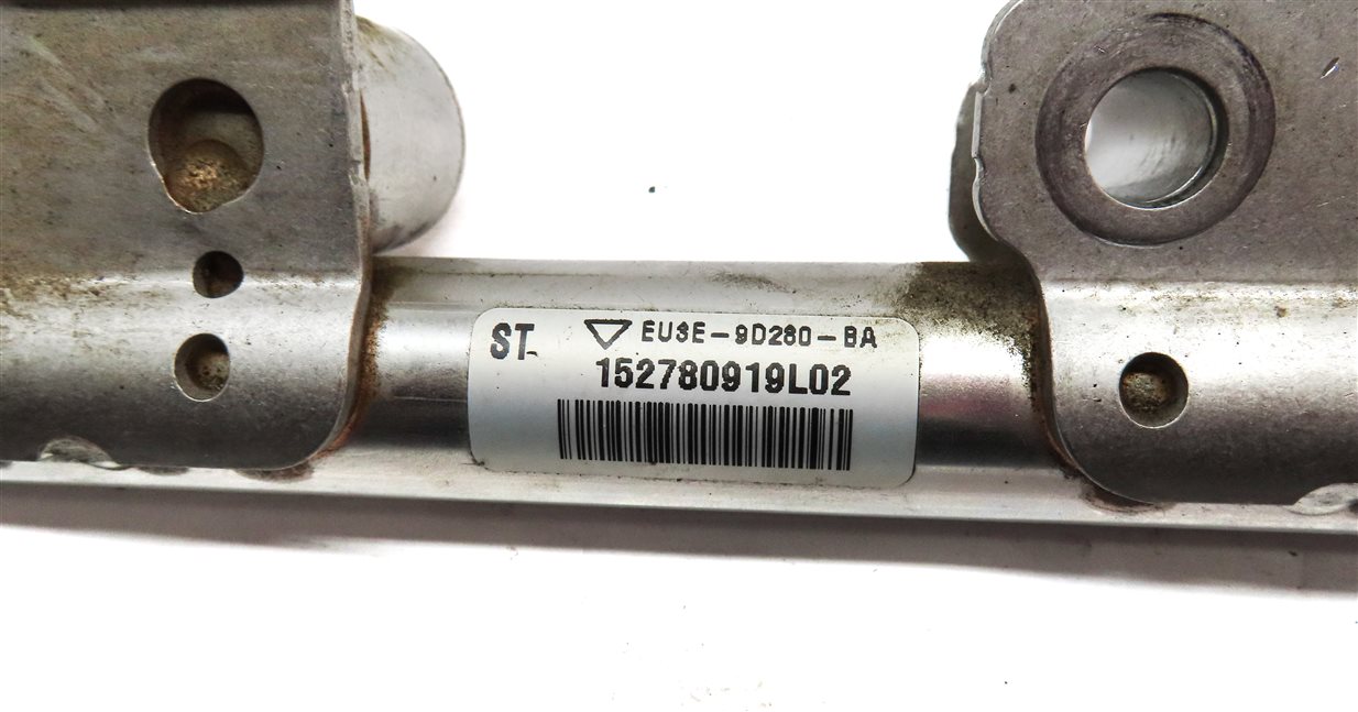 Thumbnail 8: 2016 LAND DISCOVERY SPORT (L550) 2.0L TURBO ENGINE FUEL RAIL